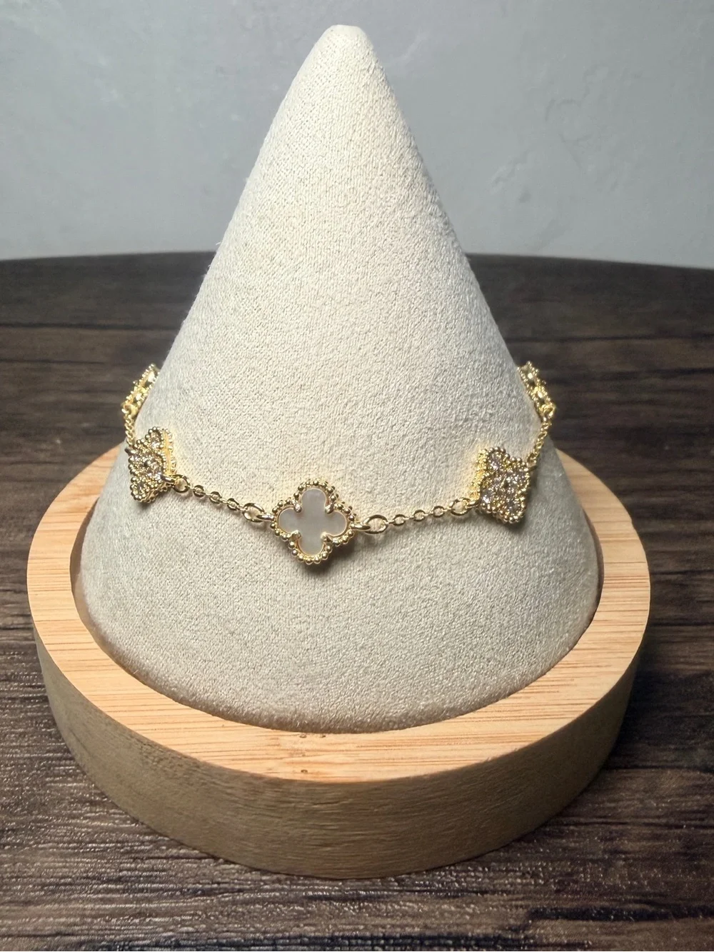 Gold Clover Motif Bracelet with Mother of Pearl Accents